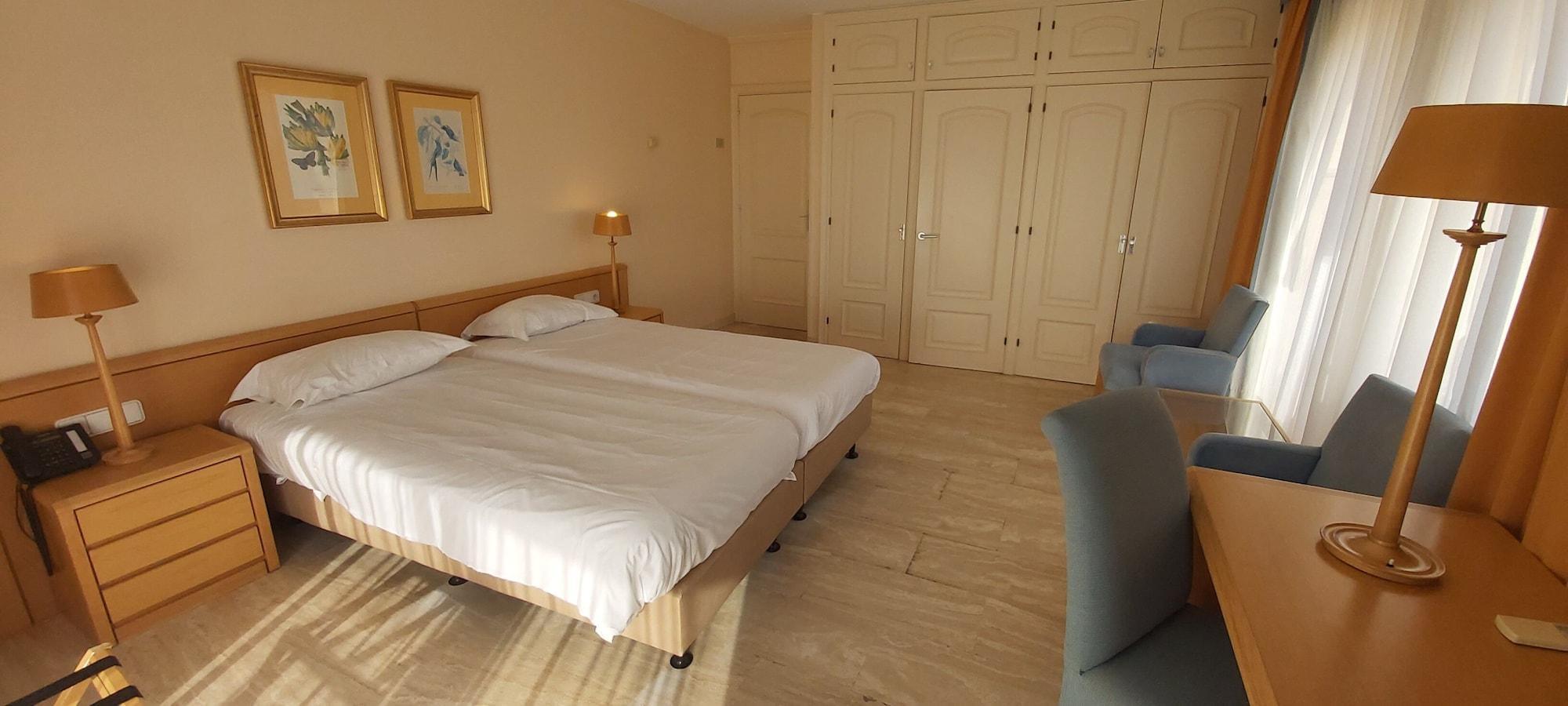 Van Der Valk Hotel Barcarola Sant Feliu de Guíxols Ngoại thất bức ảnh